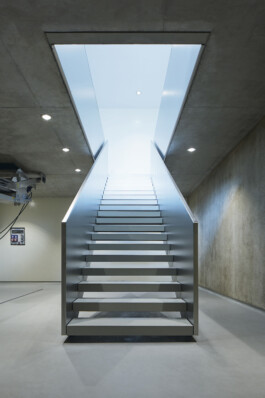  Neuer Gärkeller Kellerei Elena Walch