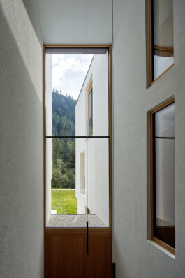  Neuer Gärkeller Kellerei Elena Walch