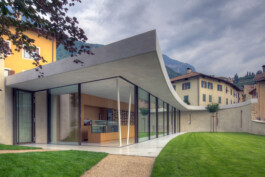  Neuer Gärkeller Kellerei Elena Walch