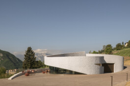  Neuer Gärkeller Kellerei Elena Walch